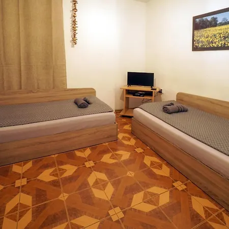 Halls Appartement *